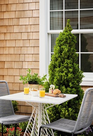 Desayuno de autoservicio incluido todos los días