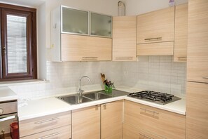 Fridge, oven - N216 - Numana, sky-earth in the alleys 200mt from the sea (Numana)