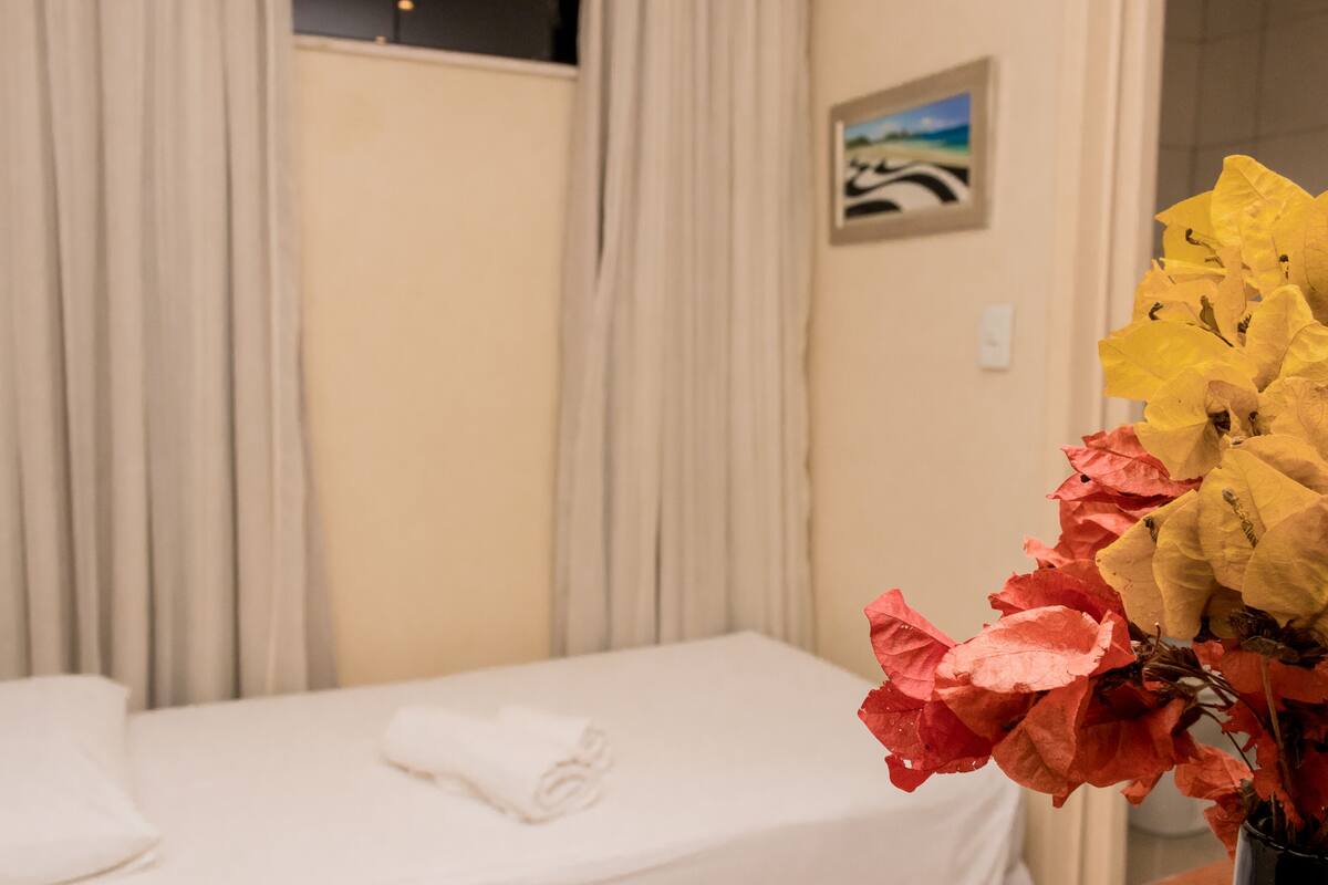 Economy Twin Room | Minibar, in-room safe, WiFi (free)