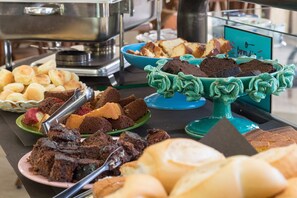 Desayuno continental incluido todos los días