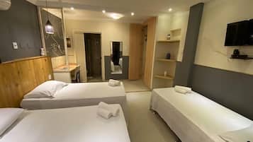 Executive Twin Room | 1 bedroom, minibar, in-room safe, free WiFi