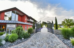 Exterior - Hotel Gierer (Wasserburg am Bodensee)