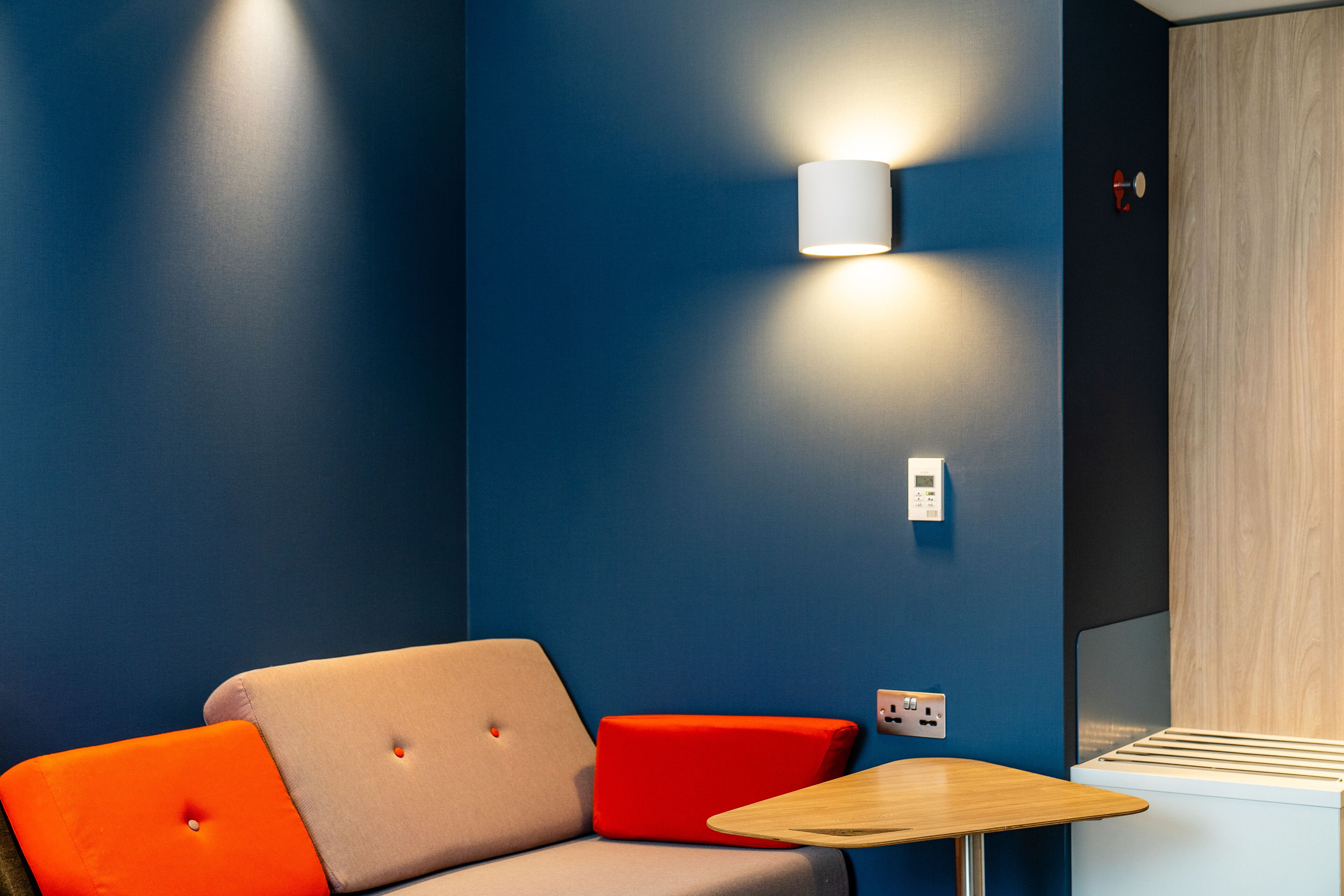 standard room, 1 queen bed with sofa bed | 1 bedroom, hypo-allergenic bedding, soundproofing, iron/ironing board