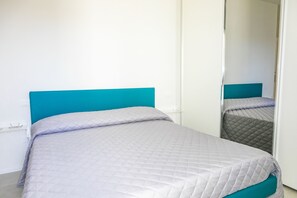 2 bedrooms, iron/ironing board, free WiFi, bed sheets - Sea view apartment in Senigallia with furnished balcony and parking space (SENIGALLIA)