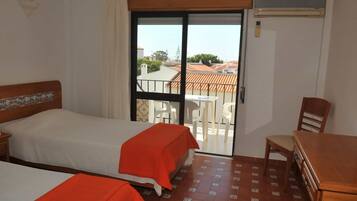 1 bedroom, free WiFi, bed sheets