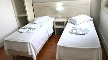 Frigobar, ferros/tábuas de passar roupa, Wi-Fi de cortesia