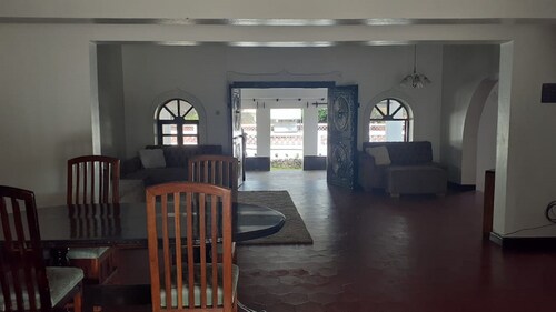 5 Bedroom Mansion Nyali
