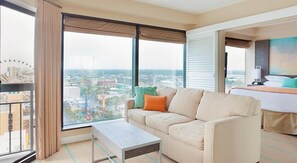 テレビ、DVD プレーヤー