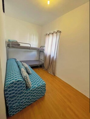 2 bedrooms