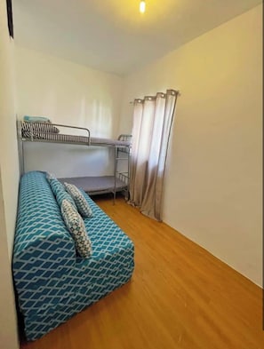 2 bedrooms