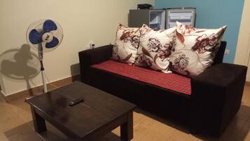 Apartment | Living area | Flat-screen TV