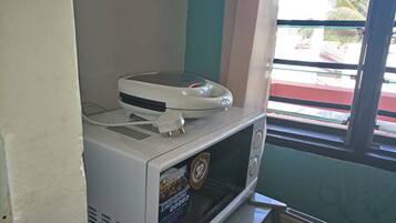 Apartment | Private kitchen | Fridge, microwave, oven, stovetop