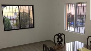 Business Apartment | In-room dining - apartamento linarex (Linares)