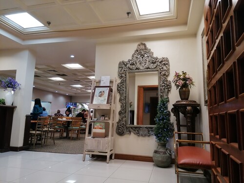 Hotel Residencial Inn Suites