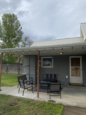 Terrace/patio - The Barber House in downtown Cody Wy (Cody)