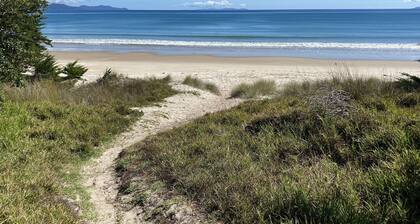 Magnolia Cottage - Kuaotunu Holiday Home