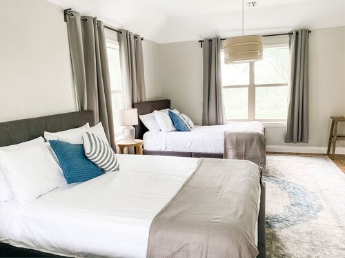 Tilava joki edessä, nukkuu 20!