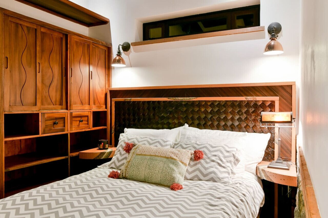 1 chambre, bureau, fer et planche à repasser, Wi-Fi gratuit