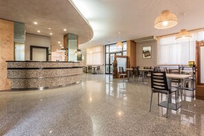 Bar (on property) - Hotel Maris (Sala Baganza)
