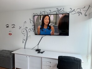 Business Double Room, Private Bathroom | Television - Habitaciones de Lujo WTC CDMX (Mexico City)