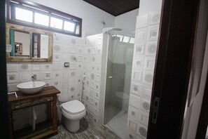 Family Villa, 1 Bedroom, Hot Tub, Garden View | Bathroom | Shower, hair dryer, towels