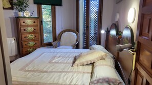 2 chambres, fer et planche à repasser, lit parapluie, Wi-Fi gratuit
