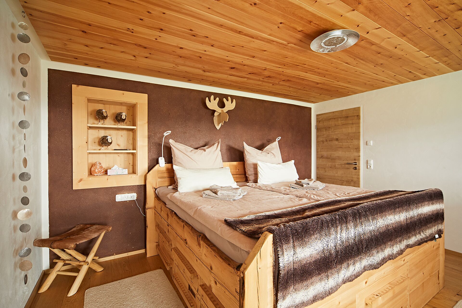 2 bedrooms, in-room safe, travel crib, WiFi