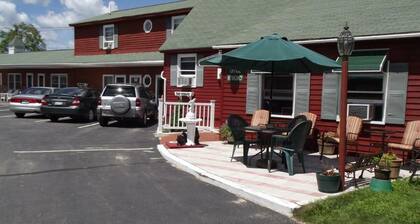 Midway Lodging