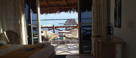 Chambre Double SupĂ©rieure, 2 lits doubles, balcon | Vue sur la plage/lâocĂ©an