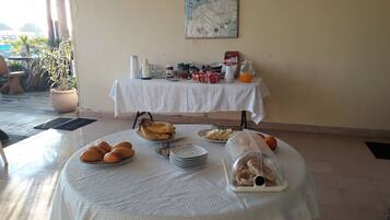 Petit déjeuner continental compris tous les jours