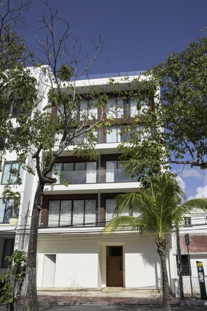 Fachada de la propiedad