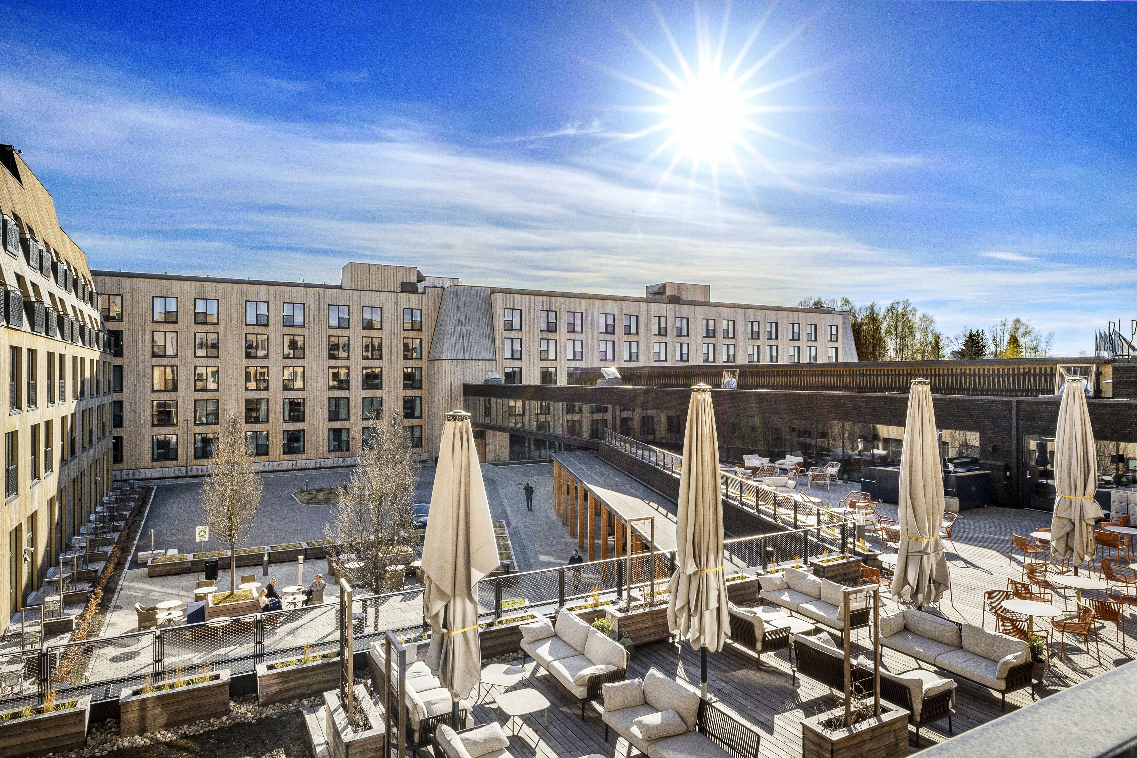 Egyptian cotton sheets, premium bedding, down duvets, pillow-top beds