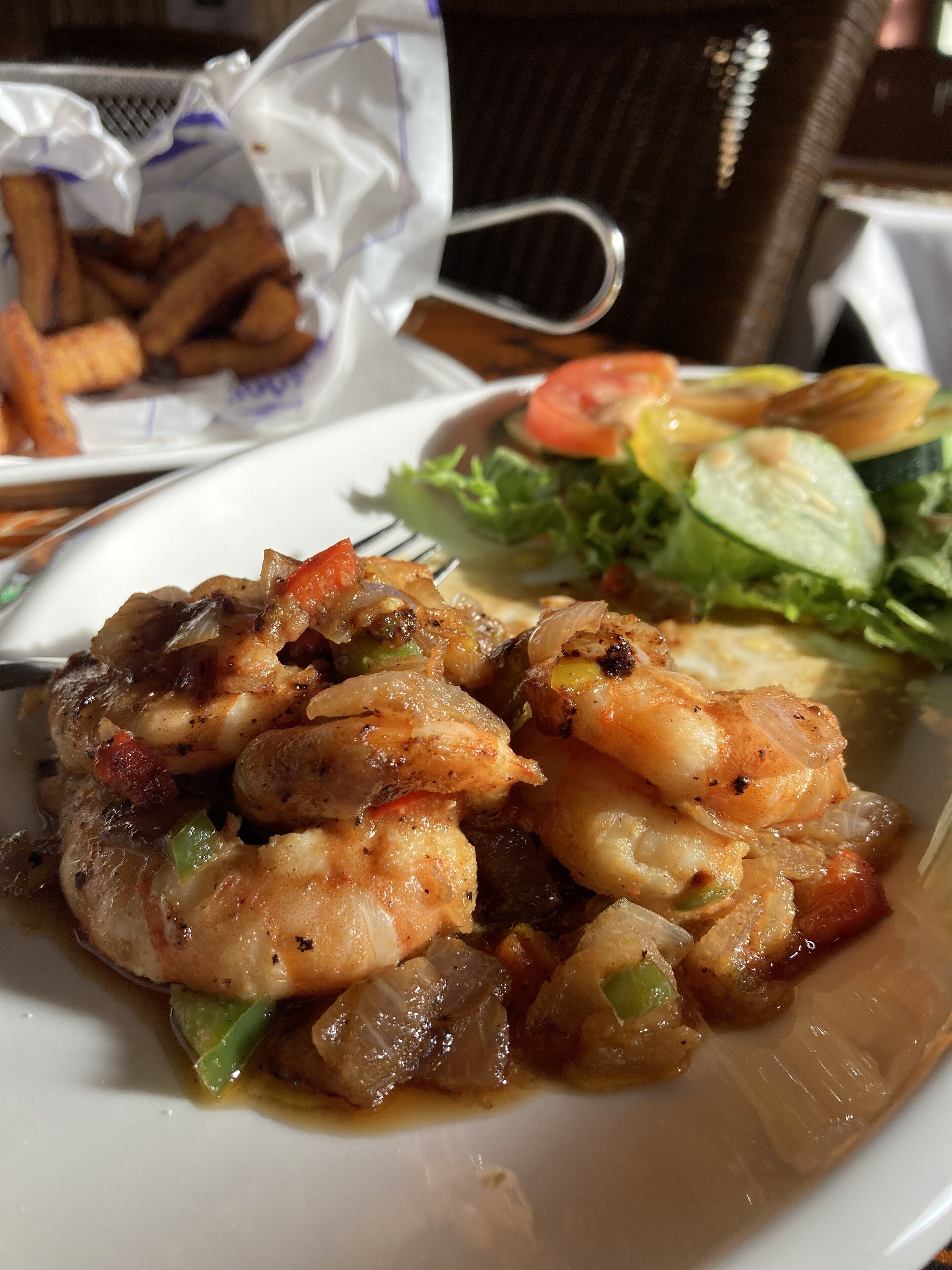 breakfast, lunch, dinner served; local and international cuisine