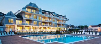 Water's Edge Resort and spa w indoor and outdoor pool and beach. Condo Sleeps 6
