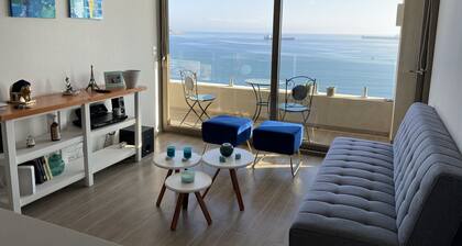 Apartment with sea view