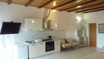 Apartment (Apt 3) | Private kitchen