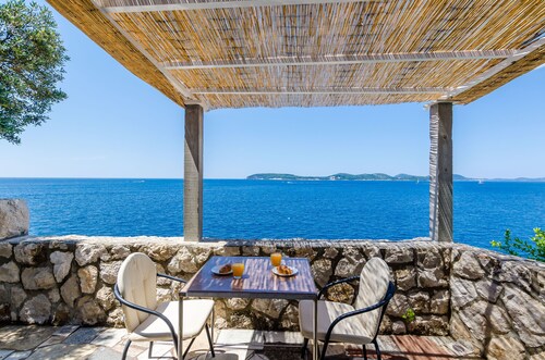 Sun & Sea Apartments