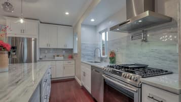 Stovetop, dishwasher