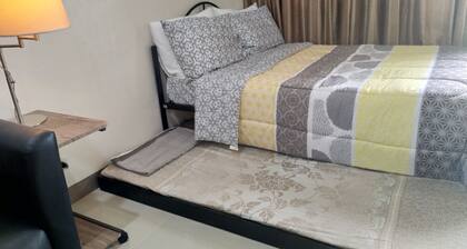 We are near at Bank, Convenience store, Wet Market and fast food chain.