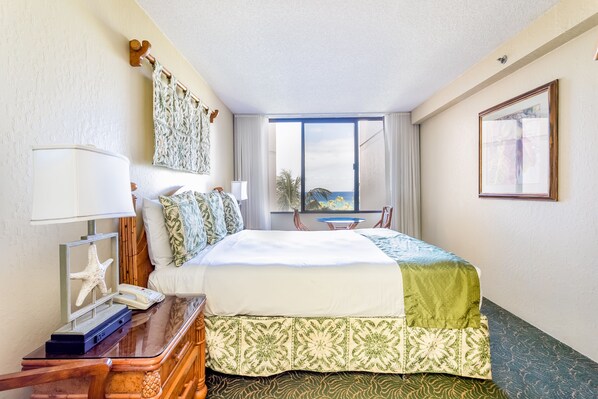 2 bedrooms, iron/ironing board, WiFi