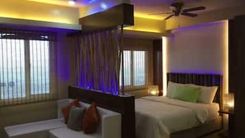 AV2124 | In-room dining