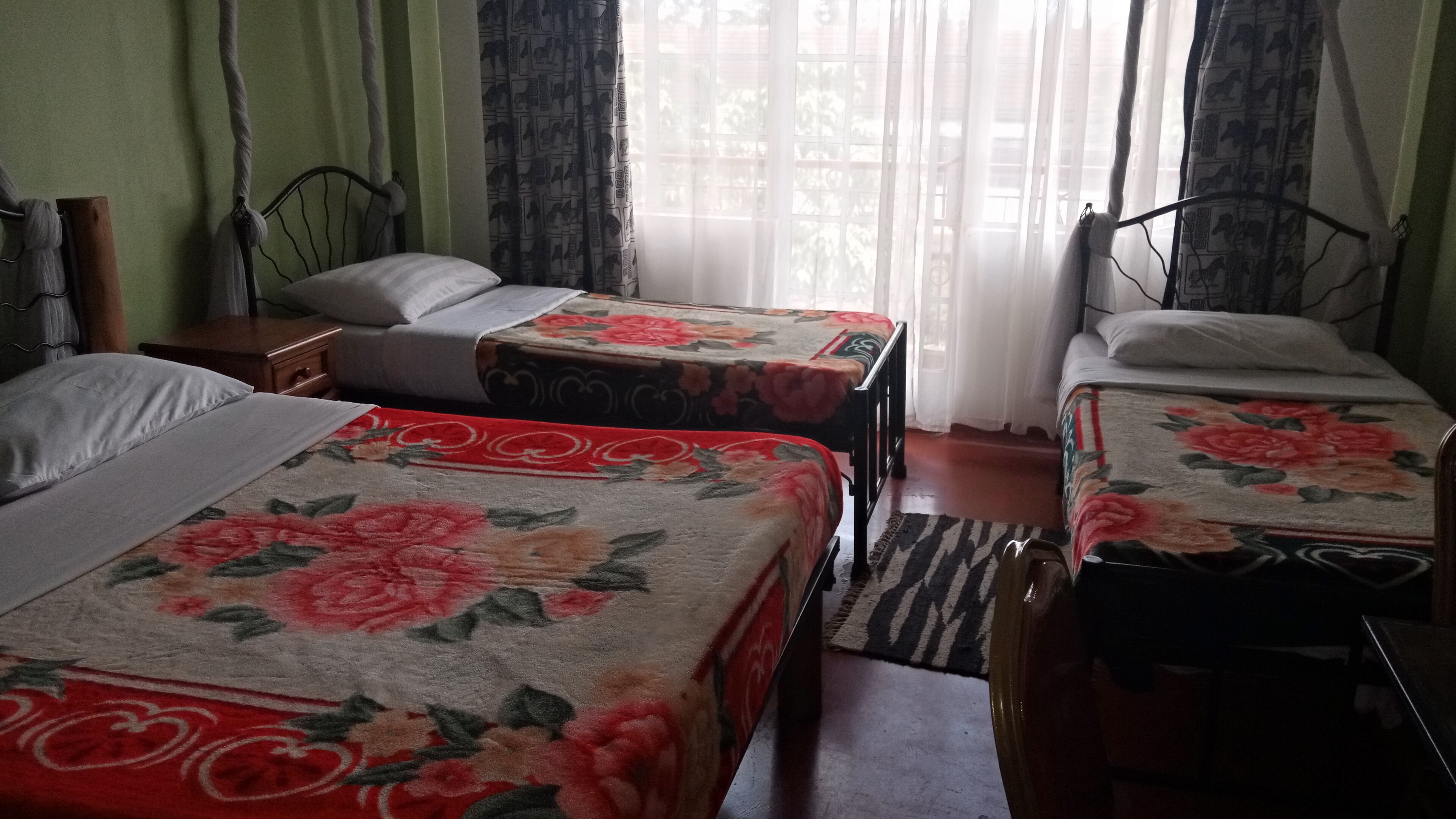 69 habitaciones y wifi 