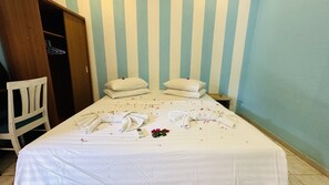 Deluxe Room | Desk, laptop workspace, iron/ironing board, rollaway beds - Midsummer Thulusdhoo (Thulusdhoo Island)