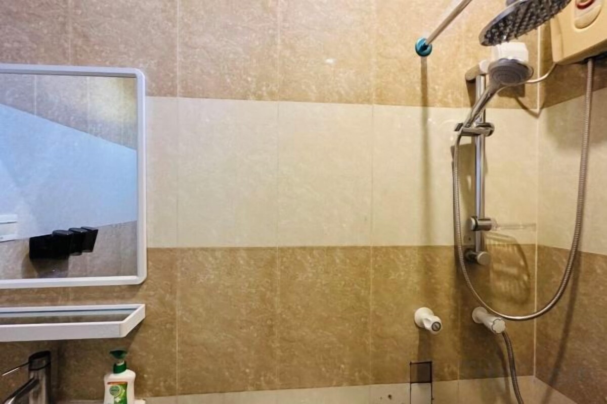Badezimmer | Haartrockner, Handtücher
