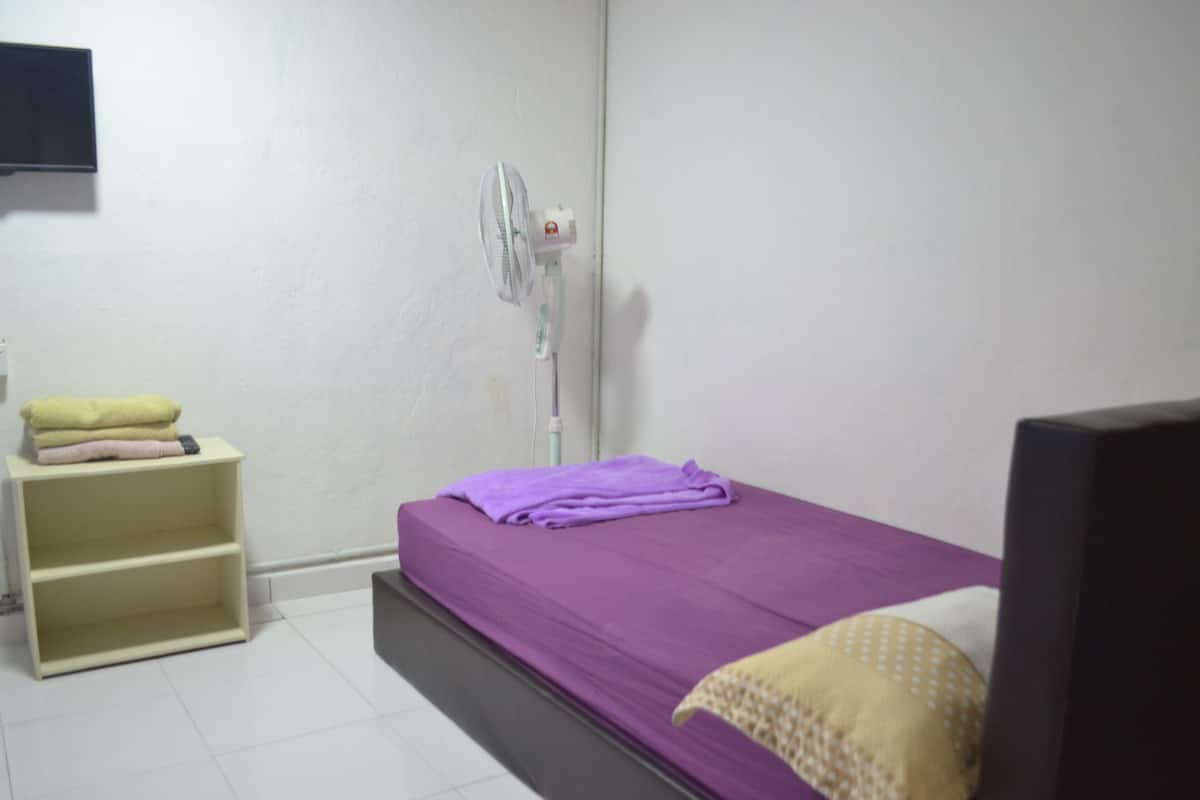 standard triple room | free wifi