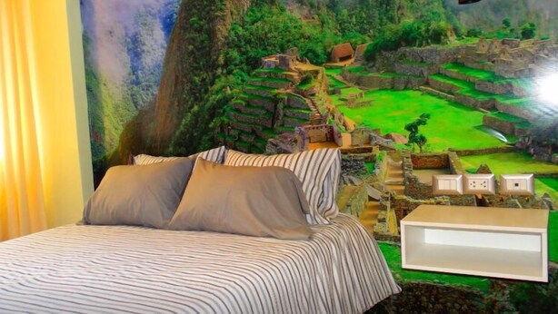 Royal Room | Minibar, laptop workspace, soundproofing, WiFi (free)