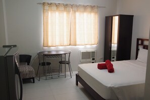 Standard Room - Spianada Residences (Cebu City)