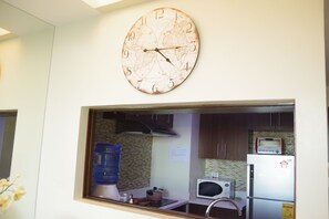 Standardzimmer | Eigene Kochnische