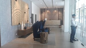 Kawasan tempat duduk lobi