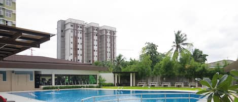 Piscine extérieure